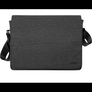 Incase Heathered Shoulder Bag - Black Heather